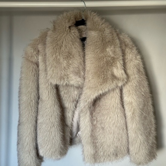 Zara Women's Plush Teddy Jacket - Cream - Picture 2 of 9